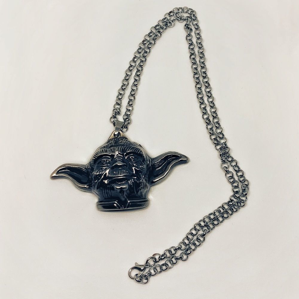 (D2) Star Wars Yoda Necklace - Picture 4 of 6